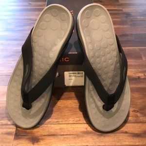 Vionic Unisex Arch Support Wave Flip Flop Sandals